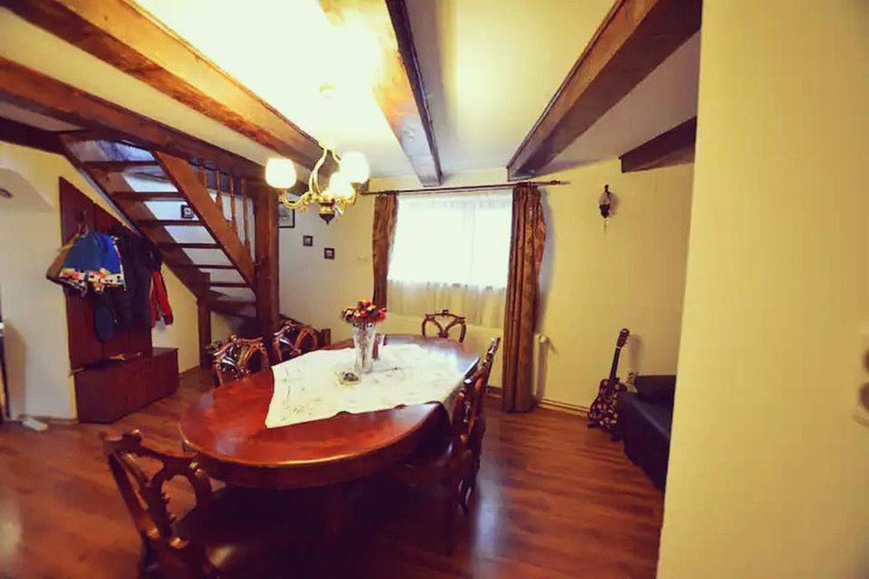 Victoria Gasthaus Rasnov - Charming Vacation House In Rasnov Екстериор снимка