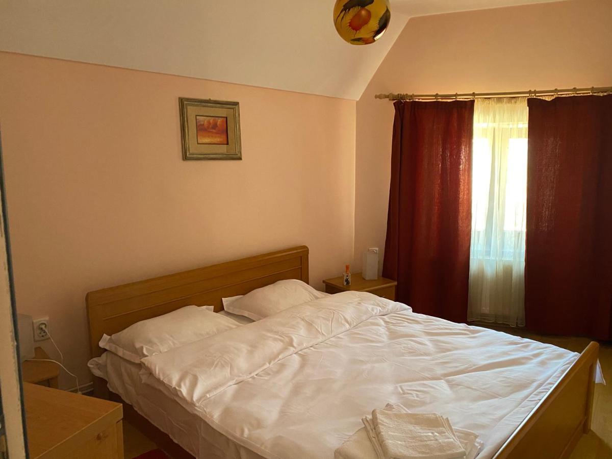 Victoria Gasthaus Rasnov - Charming Vacation House In Rasnov Екстериор снимка