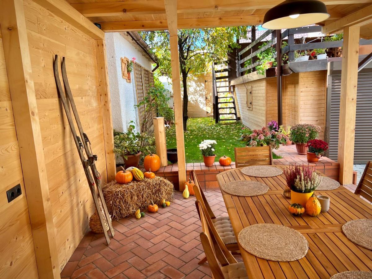 Victoria Gasthaus Rasnov - Charming Vacation House In Rasnov Екстериор снимка