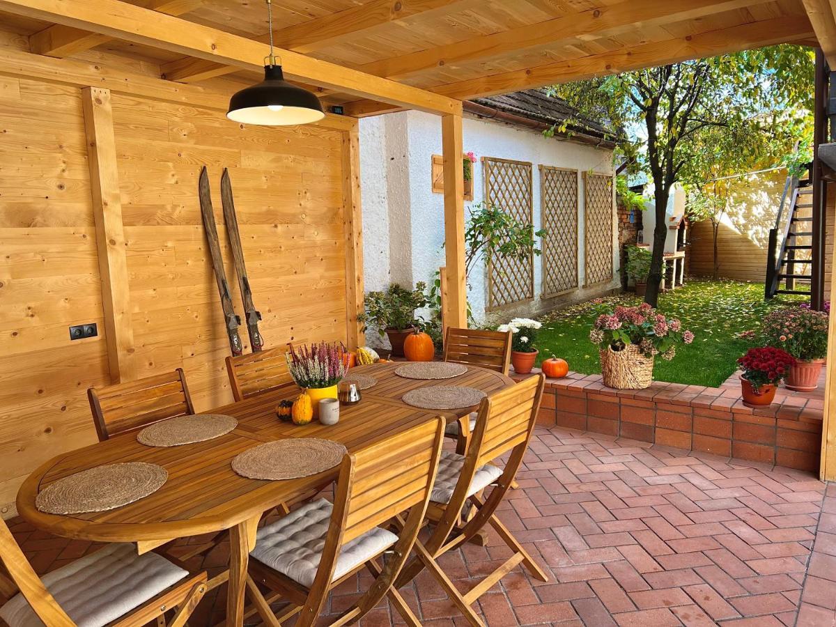Victoria Gasthaus Rasnov - Charming Vacation House In Rasnov Екстериор снимка