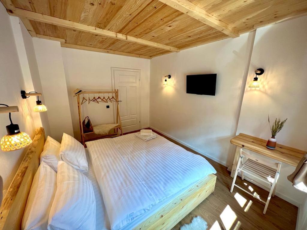 Victoria Gasthaus Rasnov - Charming Vacation House In Rasnov Екстериор снимка