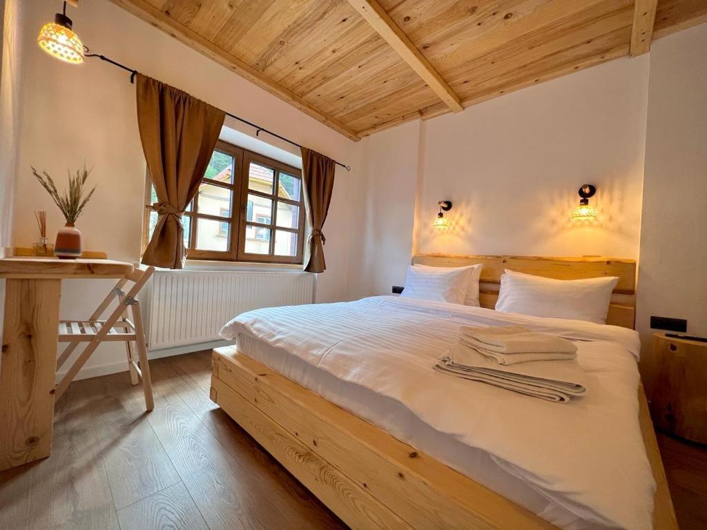 Victoria Gasthaus Rasnov - Charming Vacation House In Rasnov Екстериор снимка